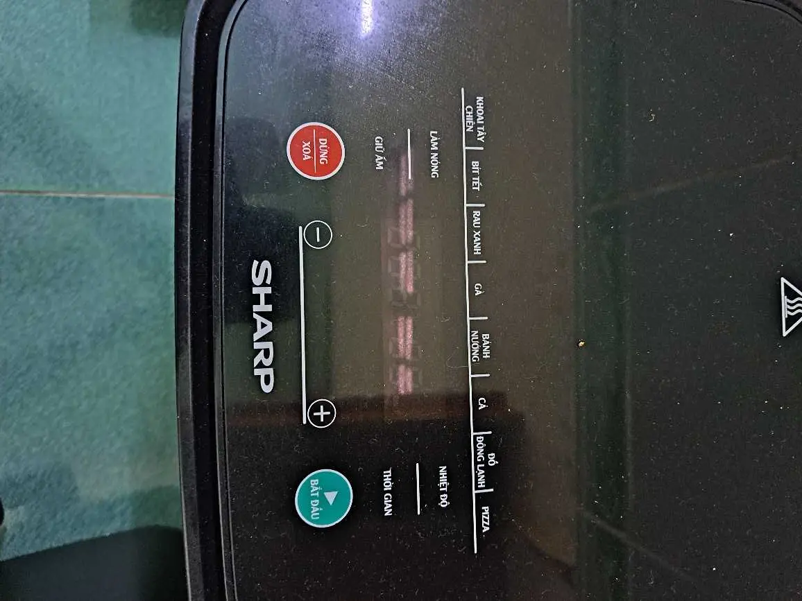 Khách hàng review Nồi chiên không dầu Sharp 7 lít KF-AF70EV-BK 5
