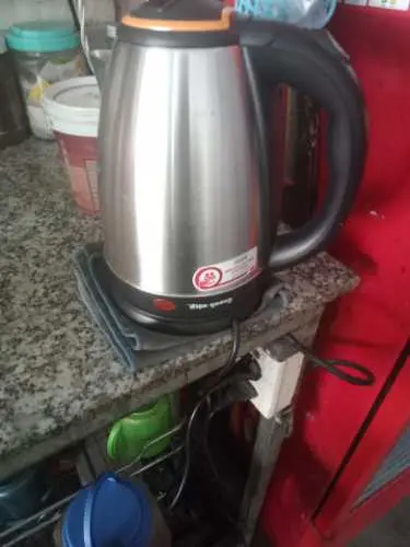 Khách hàng review Bình đun siêu tốc Điện Quang 1.8 lít ĐQ EKT06 1518 BL 4