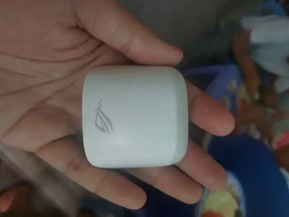 Khách hàng review Tai nghe Bluetooth True Wireless Gaming Asus Rog Cetra Trắng 1