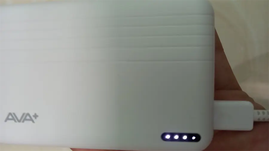 Khách hàng review Pin sạc dự phòng Polymer 10000mAh 12W AVA  DS609A 21