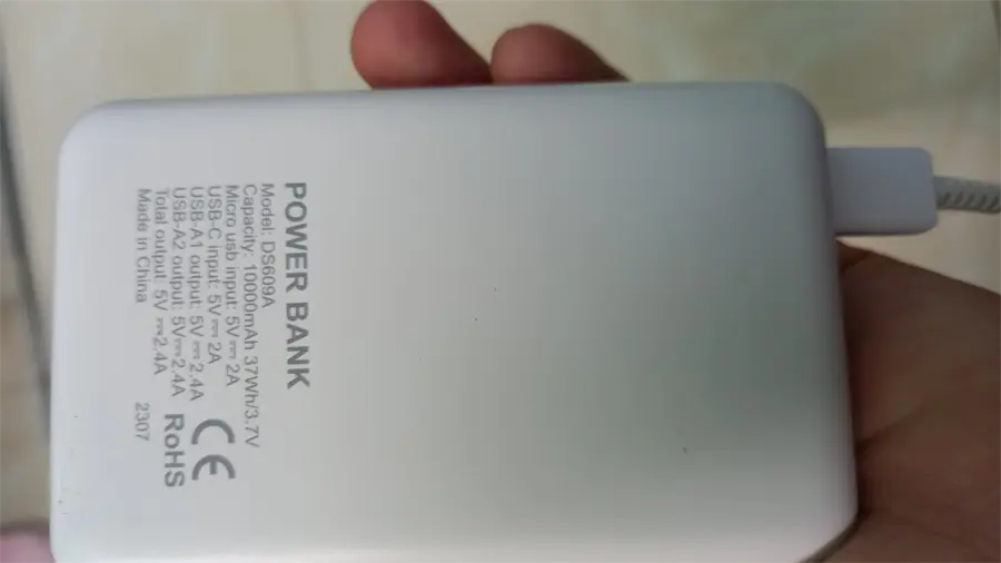 Khách hàng review Pin sạc dự phòng Polymer 10000mAh 12W AVA  DS609A 20