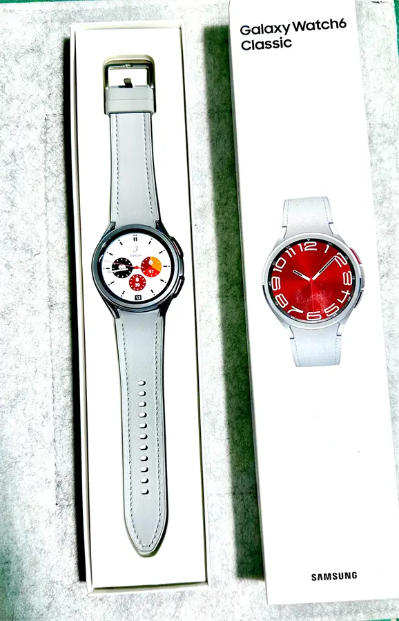 Khách hàng review Samsung Galaxy Watch6 Classic 43mm dây silicone 8