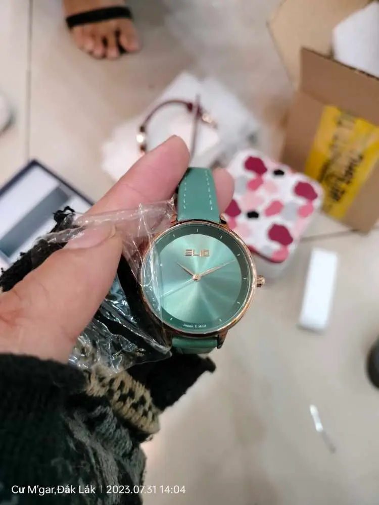 Khách hàng review Đồng hồ ELIO Xmas 32 mm Nữ EL115-02 4