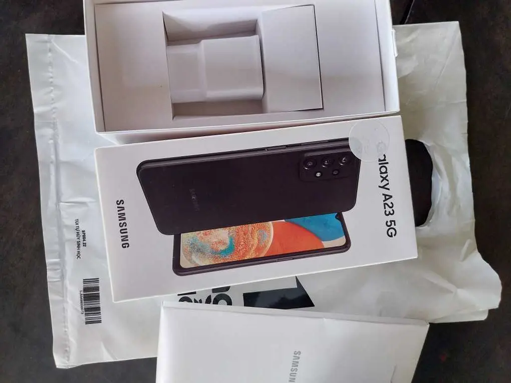 Khách hàng review Điện thoại Samsung Galaxy A23 5G 6GB 1