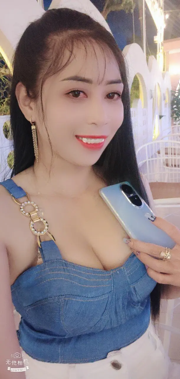 Khách hàng review Điện thoại OPPO Reno10 5G 8GB/256GB 8
