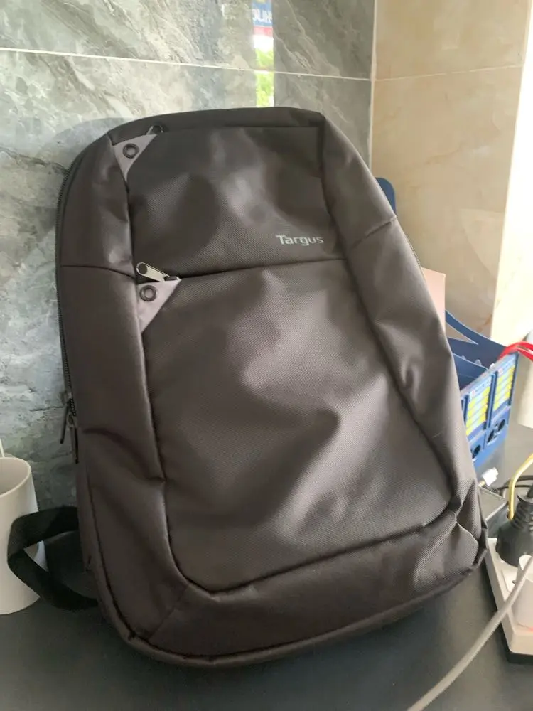 Khách hàng review Balo Laptop 15.6 inch Targus Intellect TBB565GL-74 1