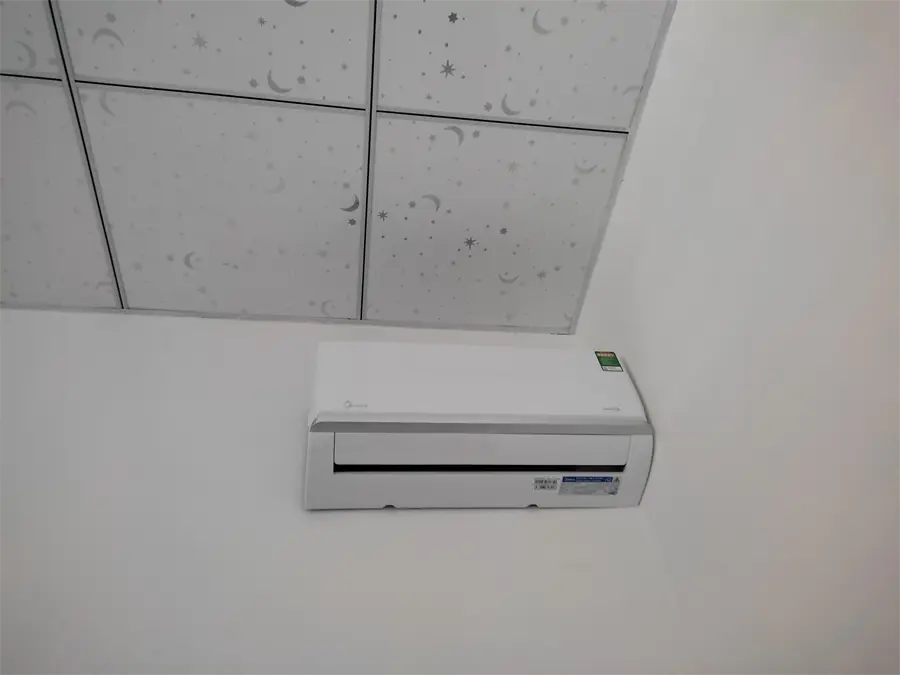 Khách hàng review Máy lạnh Midea Inverter 1 HP MSAGA-10CRDN8 18