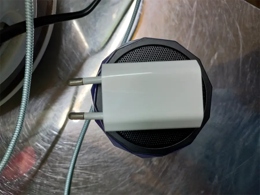 Khách hàng review Adapter Sạc 5W cho iPhone/iPad/iPod Apple MGN13 5