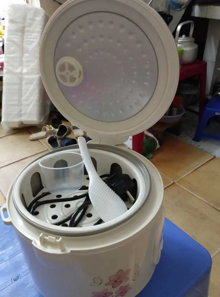 Khách hàng review Nồi cơm nắp gài Kangaroo 1.2 lít KG12RC1 9