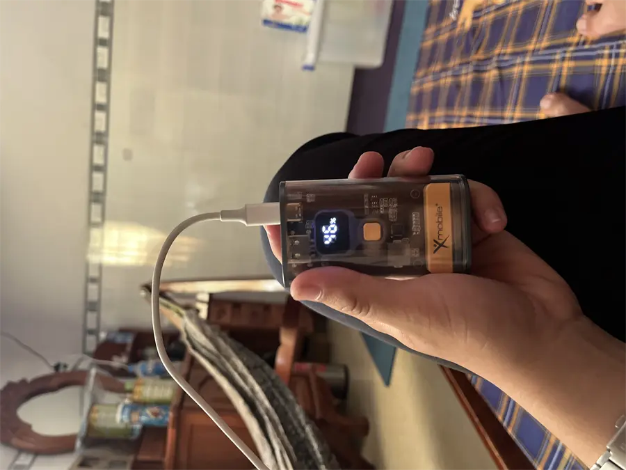 Khách hàng review Pin sạc dự phòng 10000mAh Type C PD QC3.0 20W Xmobile Y73 6
