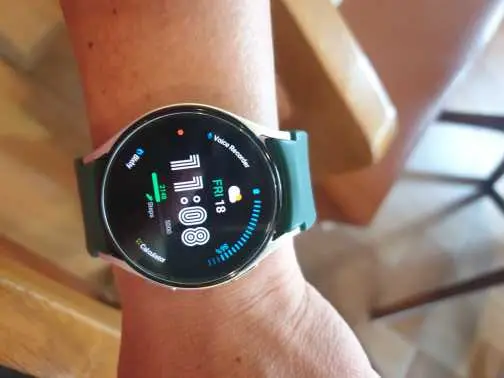 Khách hàng review Đồng hồ thông minh Samsung Galaxy Watch5 LTE 40mm Tím 1