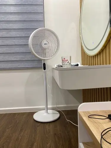 Khách hàng review Quạt đứng AC 5 cánh ASF01D145 16W 2