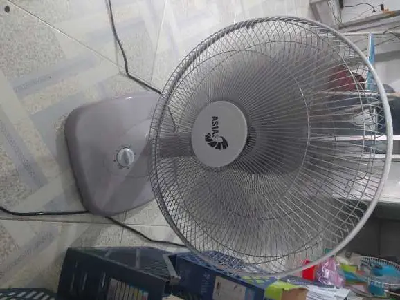 Khách hàng review Quạt bàn Asia 3 cánh B16001-XV1 45W 1