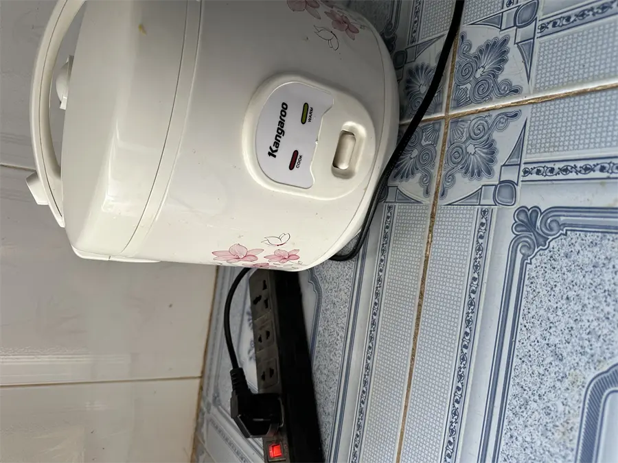 Khách hàng review Nồi cơm nắp gài Kangaroo 1.2 lít KG12RC1 7
