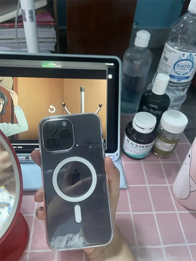 Khách hàng review Ốp lưng Magsafe iPhone 14 Pro Max Nhựa trong Apple MPU73 Chính hãng 7