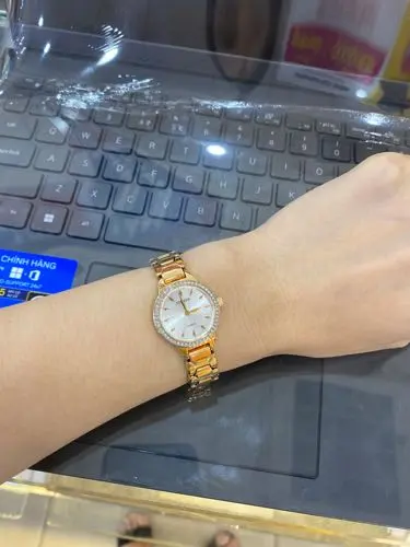 Khách hàng review Đồng hồ CITIZEN 24 mm Nữ EZ7013-58A 1