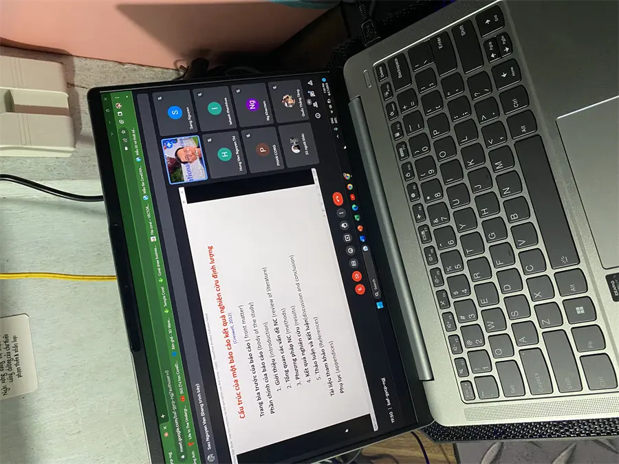 Khách hàng review Laptop Lenovo Ideapad 5 Pro 14IAP7 i5 1240P/16GB/512GB/Win11 (82SH000SVN) 3