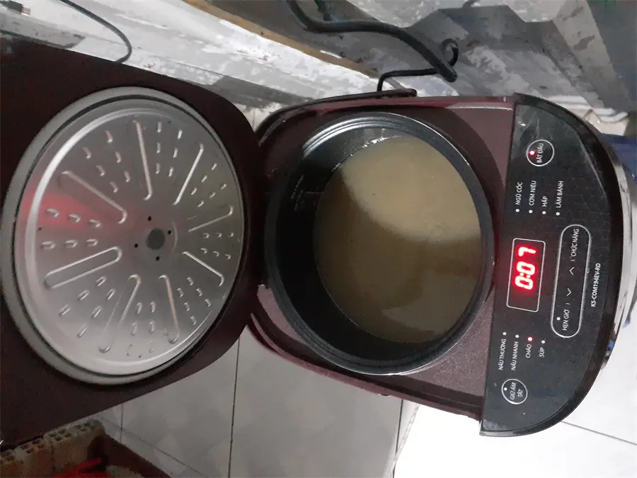 Khách hàng review Nồi cơm điện tử Sharp 1.8 lít KS-COM194EV-RD 10