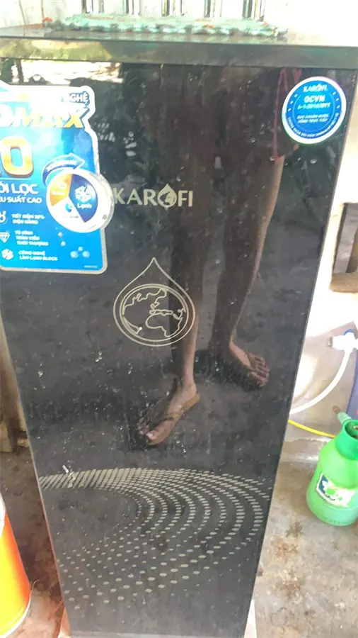 Khách hàng review Máy lọc nước RO nóng nguội lạnh Karofi KAD-X60 10 lõi 4