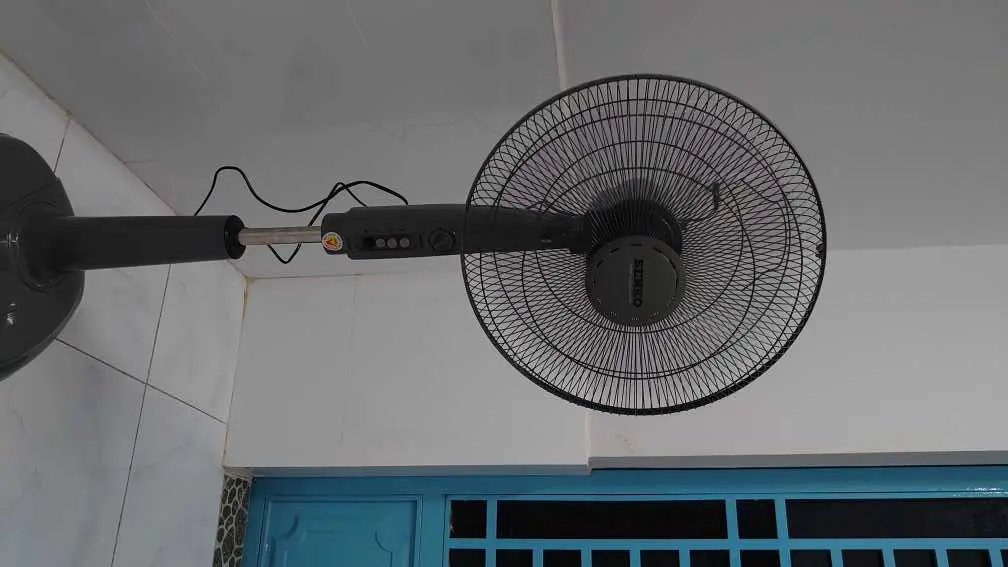 Khách hàng review Quạt đứng Senko 3 cánh DH1600 47W 5
