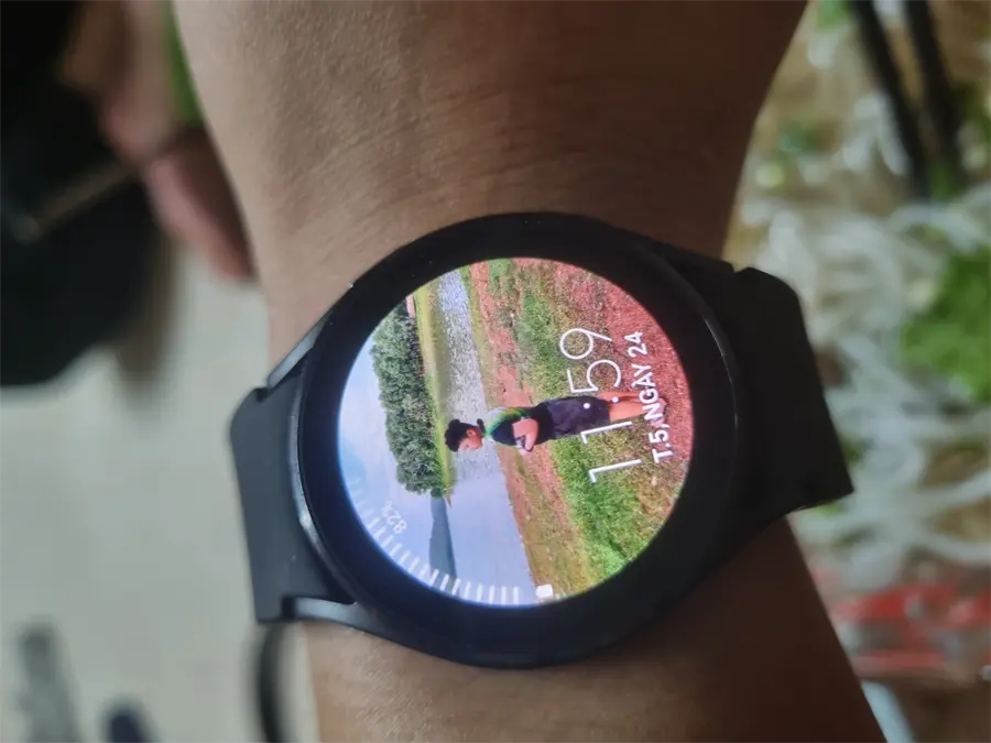 Khách hàng review Đồng hồ thông minh Samsung Galaxy Watch4 40mm 3