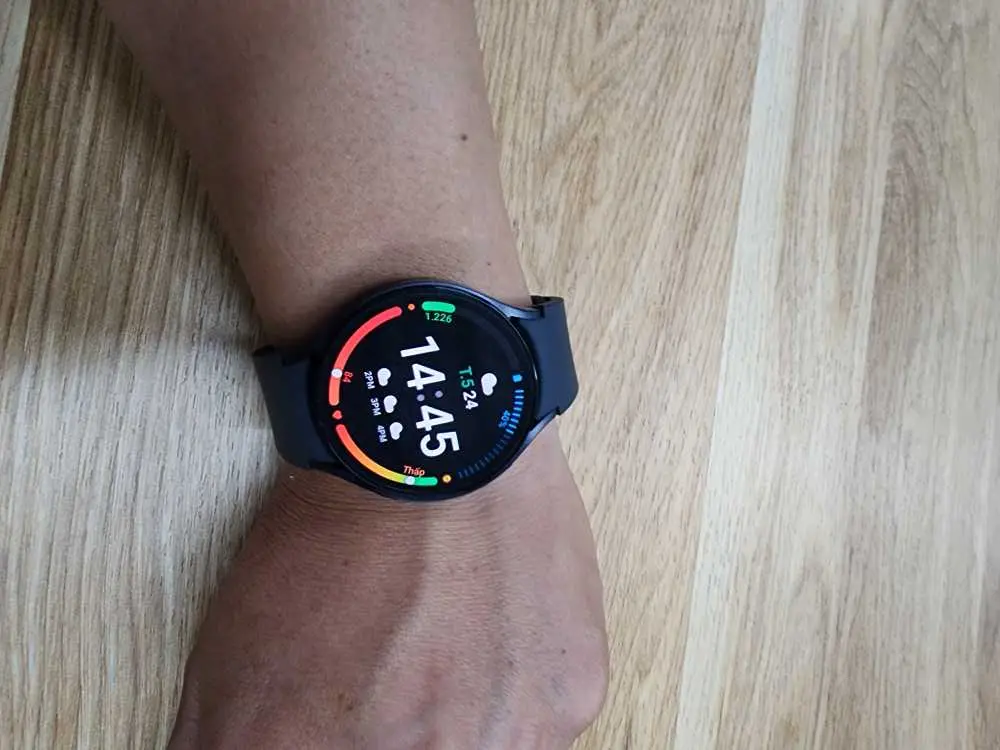 Khách hàng review Đồng hồ thông minh Samsung Galaxy Watch6 44mm 3