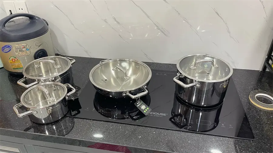 Khách hàng review Bếp từ đôi lắp âm Sunhouse SHB9101 1