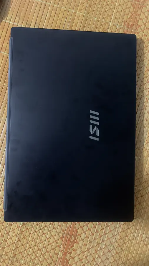 Khách hàng review Laptop MSI Modern 15 B7M R5 7530U/16GB/512GB/Win11 (231VN) 2
