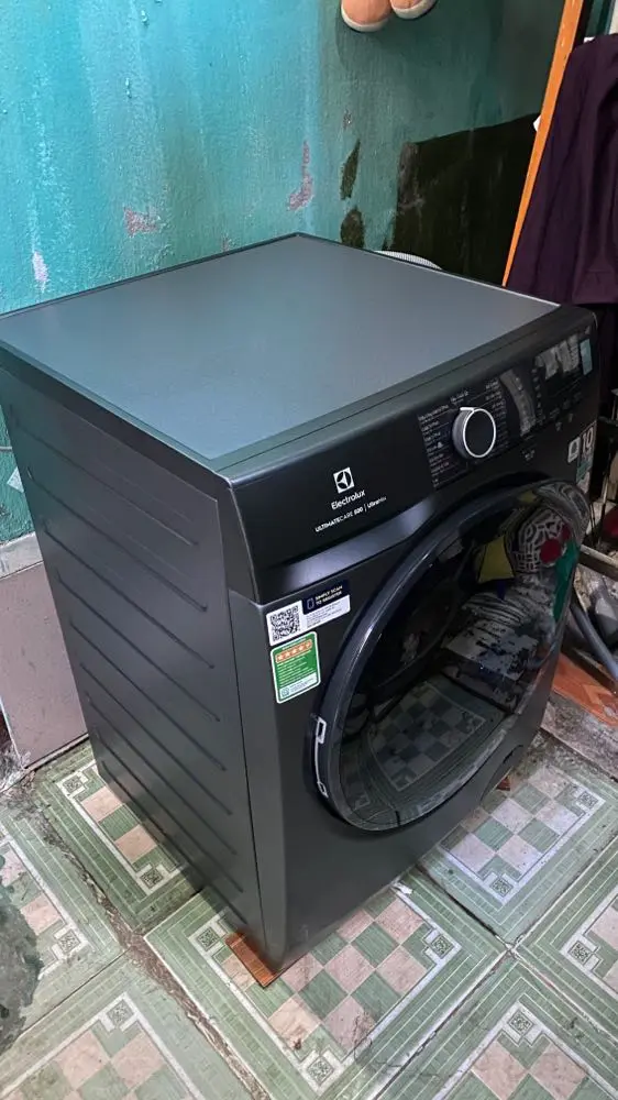 Khách hàng review Máy giặt Electrolux UltimateCare 500 Inverter 10 kg EWF1024P5SB 5
