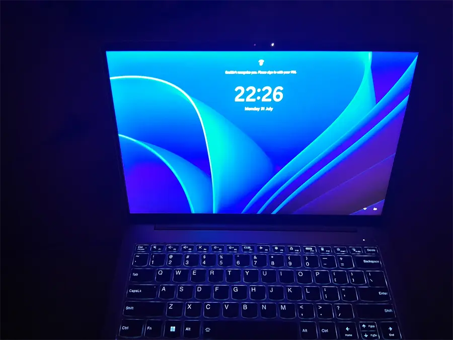 Khách hàng review Laptop Lenovo Ideapad 5 Pro 14IAP7 i5 1240P/16GB/512GB/Win11 (82SH000SVN) 2