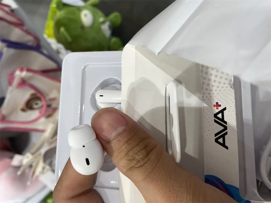 Khách hàng review Tai nghe Bluetooth True Wireless AVA  FreeGo W26 32