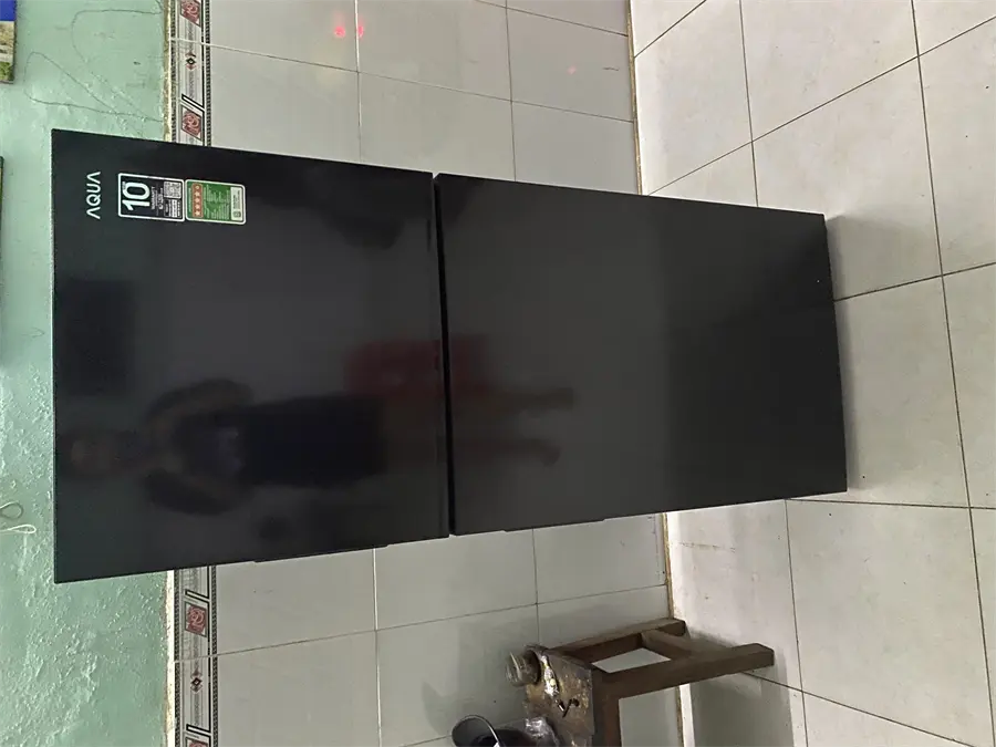Khách hàng review Tủ lạnh Aqua Inverter 189 lít AQR-T220FA(FB) 23