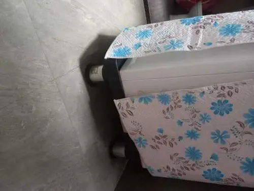 Khách hàng review Chân đế máy giặt, tủ lạnh 800 kg 55x77 cm Cảnh Phong CD5577 3
