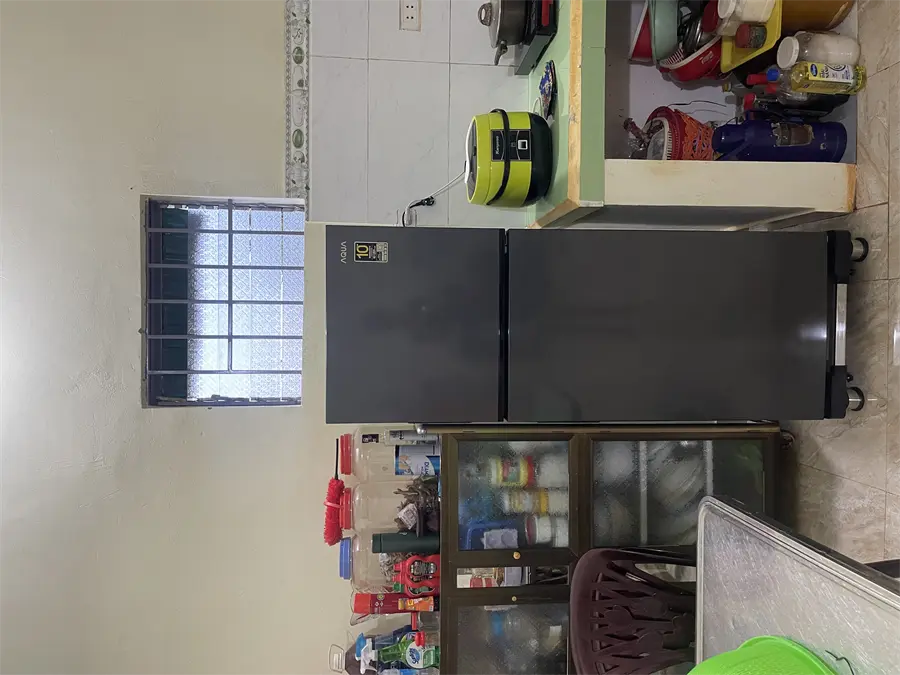 Khách hàng review Tủ lạnh Aqua Inverter 212 lít AQR-T239FA(HB) 3