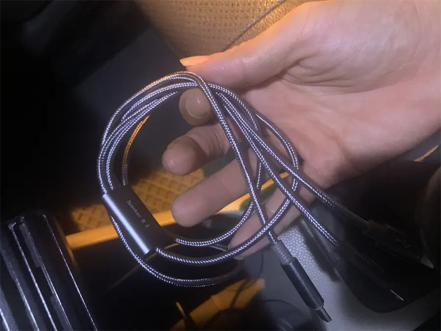 Khách hàng review Cáp sạc và truyền dữ liệu 3 đầu USB-A - Type-C Lightning Micro USB 15W 1m eValu Spanker B 2 4