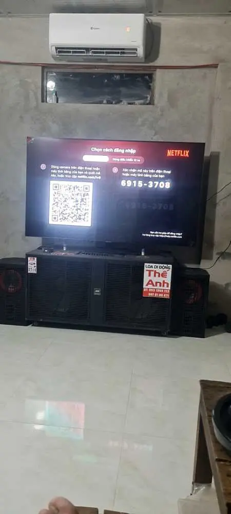 Khách hàng review Smart Tivi QLED Samsung AI 4K 65 inch QA65Q80B 1