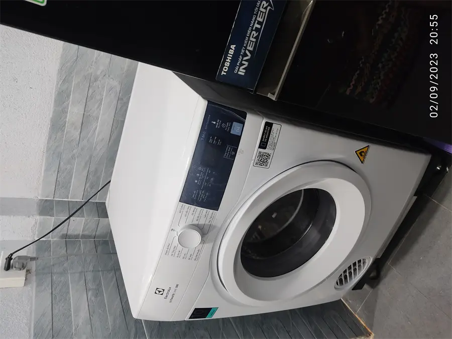 Khách hàng review Máy sấy thông hơi Electrolux UltimateCare 7.5 kg EDV754H3WB 7