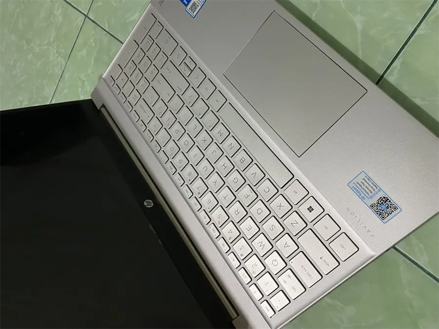 Khách hàng review Laptop HP Pavilion 15 eg2082TU - 7C0Q5PA (i5 1240P, 8GB, 512GB, Full HD, Win11) 2