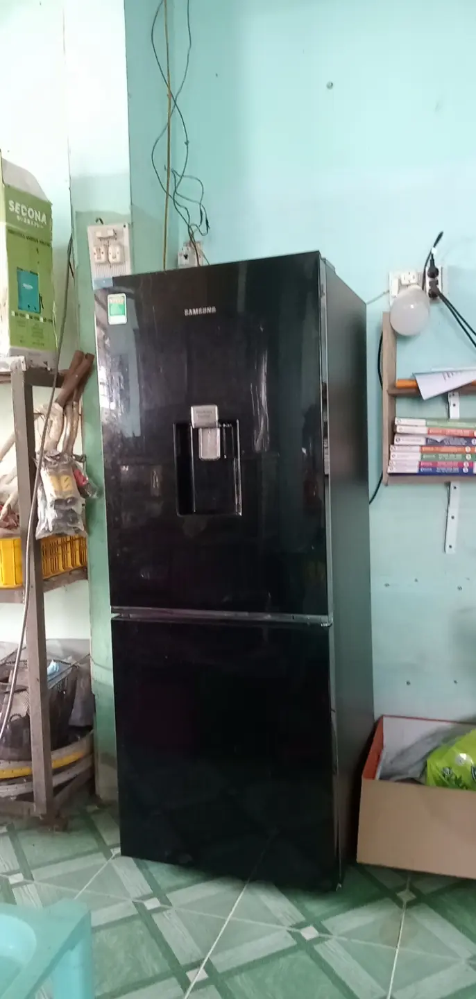 Khách hàng review Tủ lạnh Samsung Inverter 276 lít RB27N4170BU/SV 3