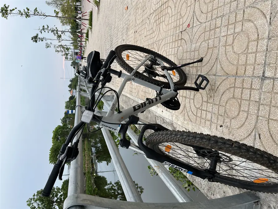 Khách hàng review Xe Đạp Địa Hình MTB Giant Rincon 2 (2022) 27.5 inch Size S 3