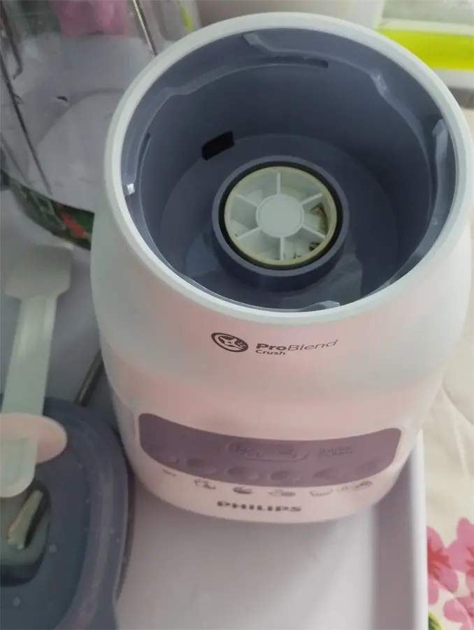 Khách hàng review Máy xay sinh tố đa năng Philips HR2223/00 6