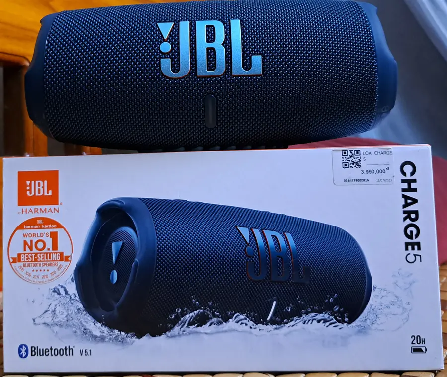 Khách hàng review Loa Bluetooth JBL Charge 5 7