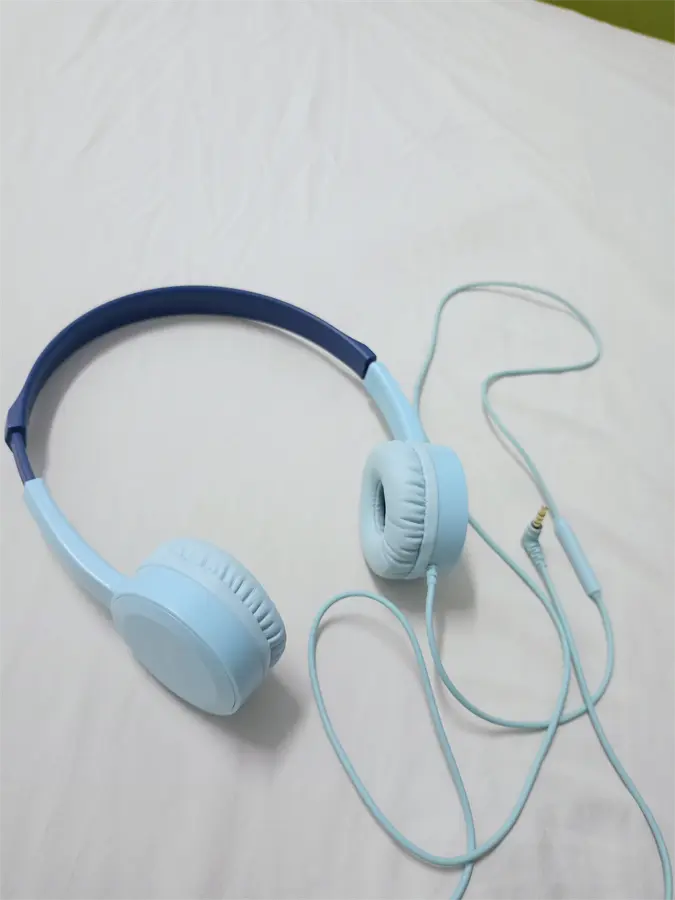 Khách hàng review Tai nghe Chụp Tai Mozard IP-360 1