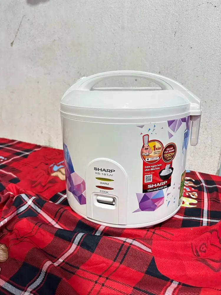 Khách hàng review Nồi cơm nắp gài Sharp 1.8 lít KS-18TJV 14