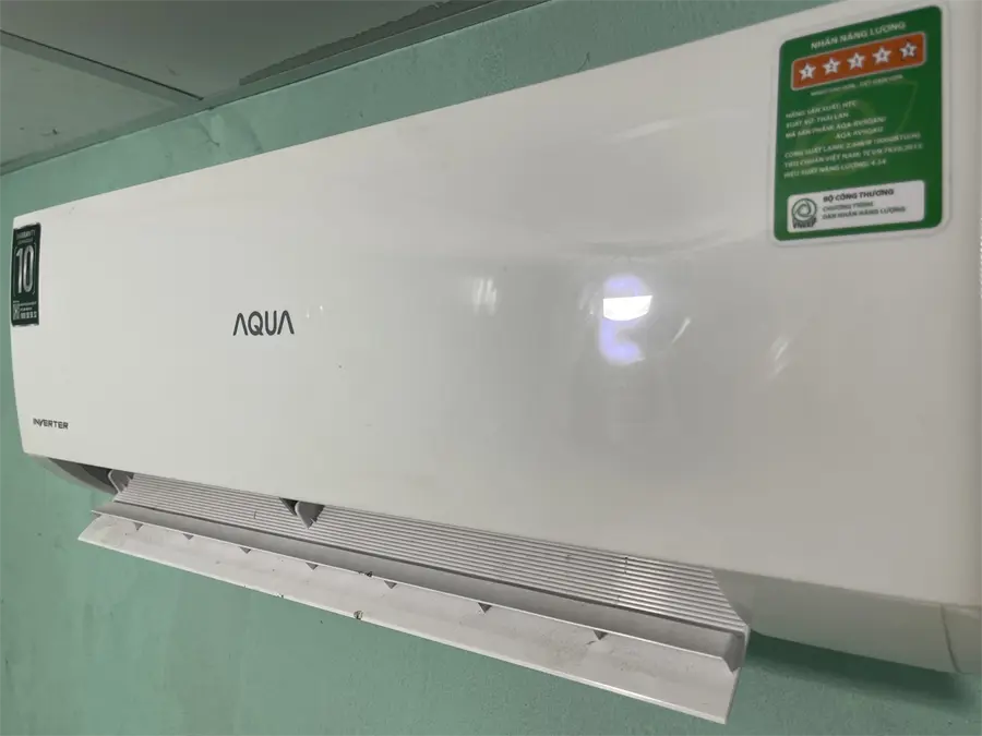 Khách hàng review Máy lạnh Aqua Inverter 1 HP AQA-RV9QA 14