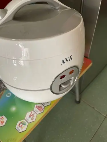 Khách hàng review Nồi cơm nắp gài AVA 1 lít JRC-100P 5