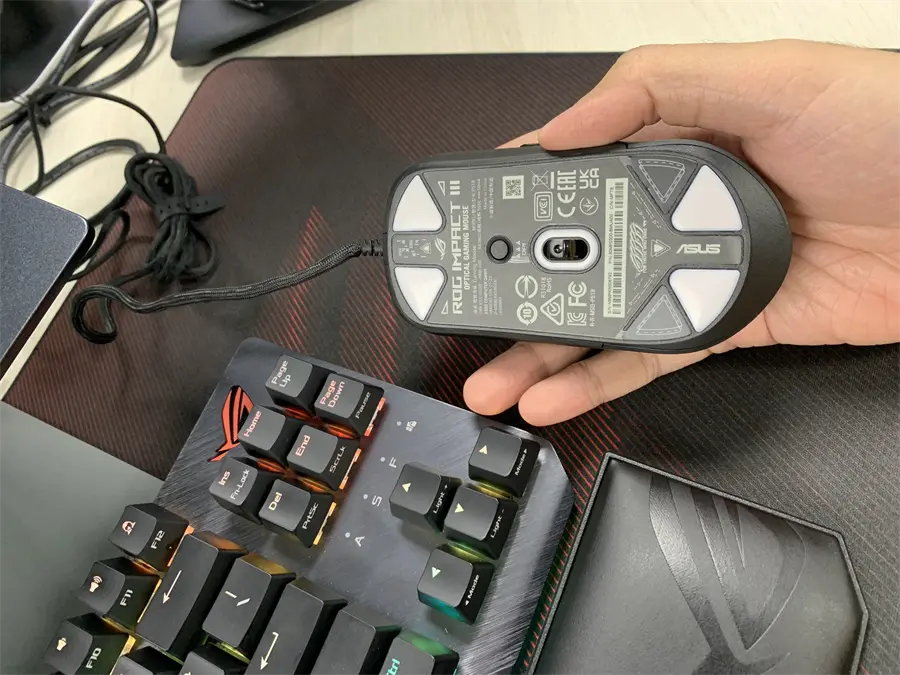 Khách hàng review Chuột Gaming ASUS ROG Strix Impact III 1