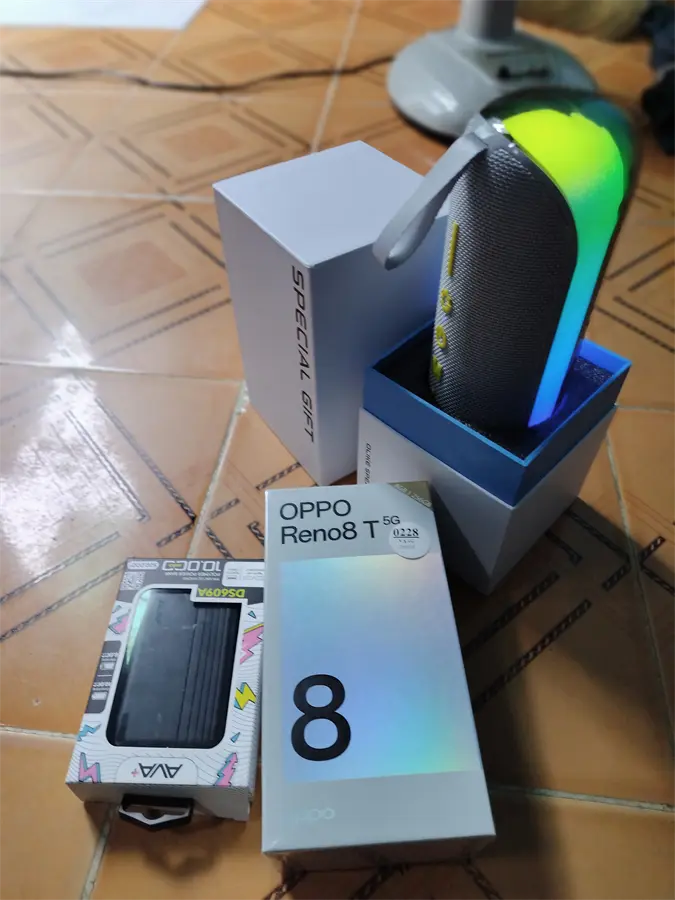 Khách hàng review Điện thoại OPPO Reno8 T 5G 256GB 3