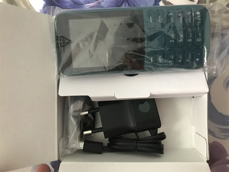 Khách hàng review Điện thoại Nokia 215 4G 10