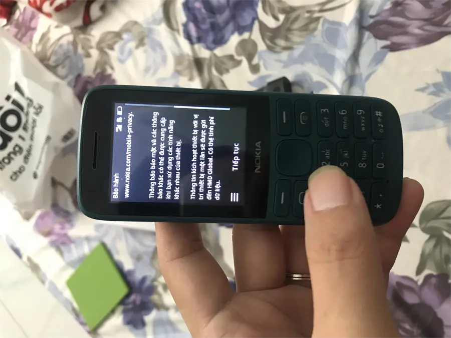 Khách hàng review Điện thoại Nokia 215 4G 11